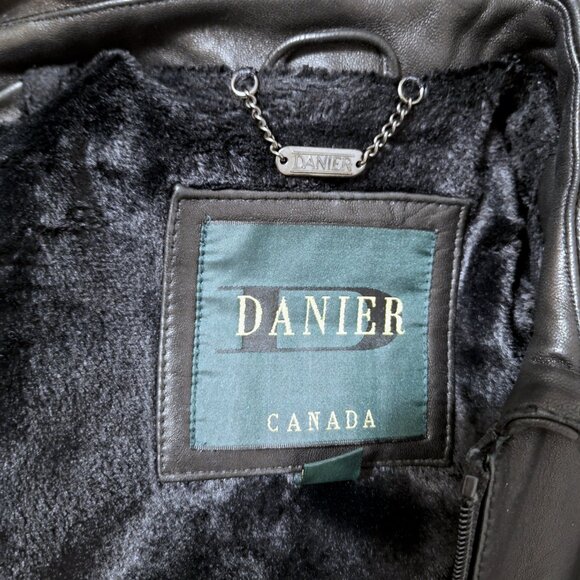 Danier Black Leather Trench Coat with winter lining size 6-8 - Picture 5 of 15